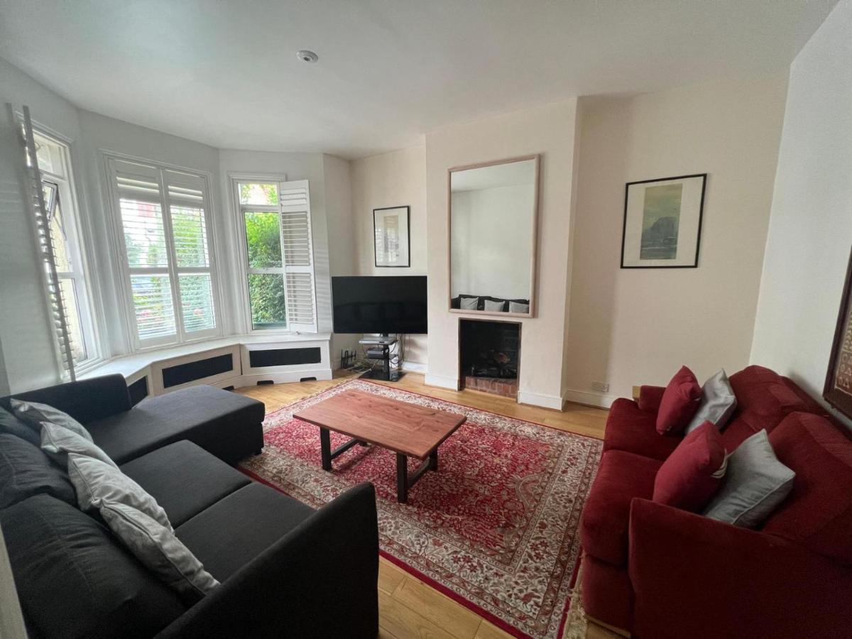 Grand Tulse Hill Villa London Exterior photo